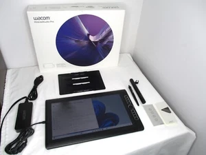 Wacom Mobile Studio Pro 16 DTHW1621H i7-8559U 16GB 512GB SSD Nvidia P1000 -READ - Picture 1 of 24