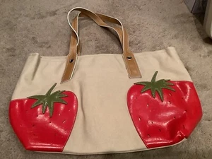 Maxx New York Strawberry Khaki Medium Tote/Beach Tote BNWT - Picture 1 of 4