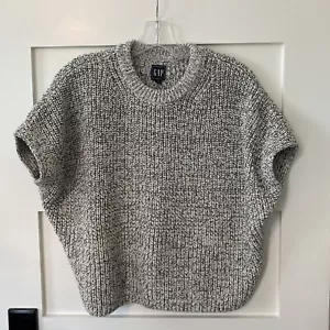 NWOT Women’s GAP Heavy Knit Sweater black/cream XS - Picture 1 of 4