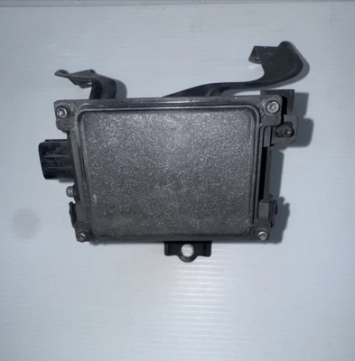 Sensor de radar de distancia delantera Lexus RC350 2015-2018 88210-24010 OEM 2265 Foto 1 de 4