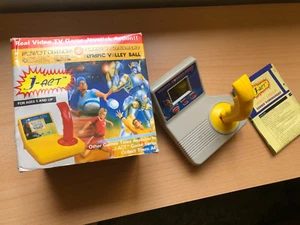 J - ACT Vintage Video Game Console Sports - Tennis Joystick LCD 1989 - Foto 1 di 10