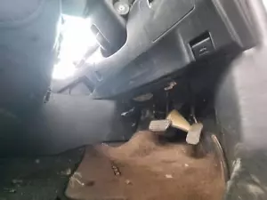 TOYOTA KLUGER GSU40/GSU45 05/2007-03/2014 HANDBRAKE PEDAL FOOT OPERATED - Picture 1 of 12
