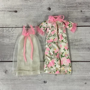 Barbie #8690 Best Buy Fashion Satin Floral Robe Nightgown 1973 VTG Mattel READ - Picture 1 of 14