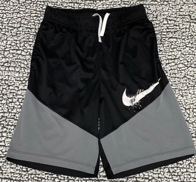 Nike Baloncesto Gris y Negro Pantalones Cortos Atléticos Jóvenes Niños (XL) Dri-fit Foto 1 de 4