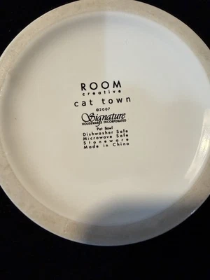Plato de cerámica para gatos de 5" Signature Housewares Room Creative Cat Town Foto 1 de 2
