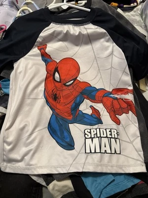 Marvel Spider-Man Kids Small T-shirt - Image 1 of 3