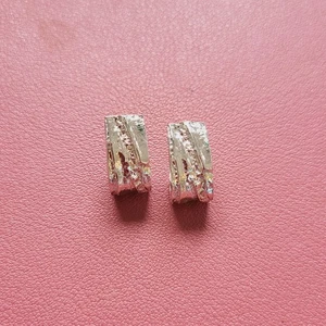 Silver tone retro studs pierced earrings pre-owned 1.5cm - Picture 1 of 2