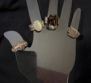 Lote Mixto de 4-🆕Anillos Paparazzi-Espalda Estirada-Vestir/Disfraz Joyería (Lote de 4) 17 - Imagen 1 de 7