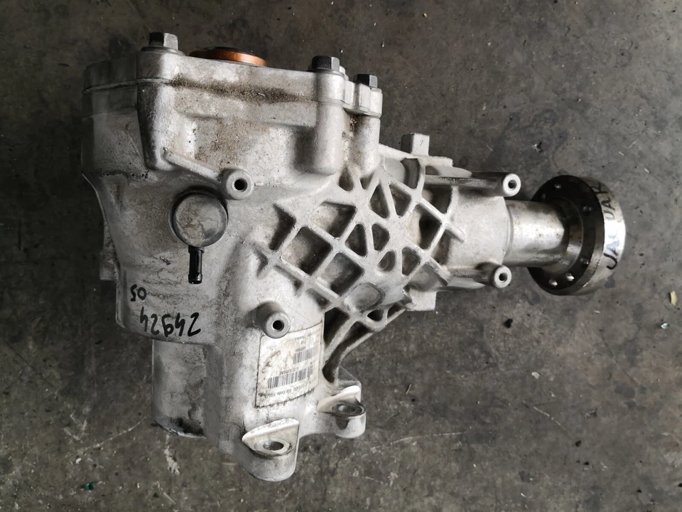 EJ327L486AC DIFFERENZIALE ANTERIORE 7710000400 / LR051075 PER LAND Rover Jaguar  - Imagen 1 de 4