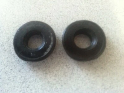 BMW 325xi 325i 330i 330Ci E46 2000-2006 ~ 2 CUBIERTAS DE CULATA SELLO DE GOMA 	 Foto 1 de 3