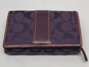 Coach Signature C Canvas Trifold Wallet Purple Logo Print Vintage 2004 6367 - Picture 1 of 24