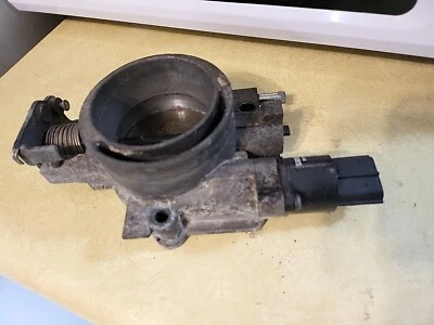 Carrocería del acelerador Jeep Grand Cherokee WJ 01-04 4,7 USADA Foto 1 de 3