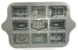 Williams Sonoma Nordic Ware USA Railway Train Cake Pan Metal Baking Mold - Picture 1 of 4
