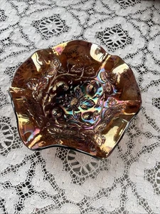 Antique 1915 Millersbarg Amethyst Blackberry carnival glass - Picture 1 of 6
