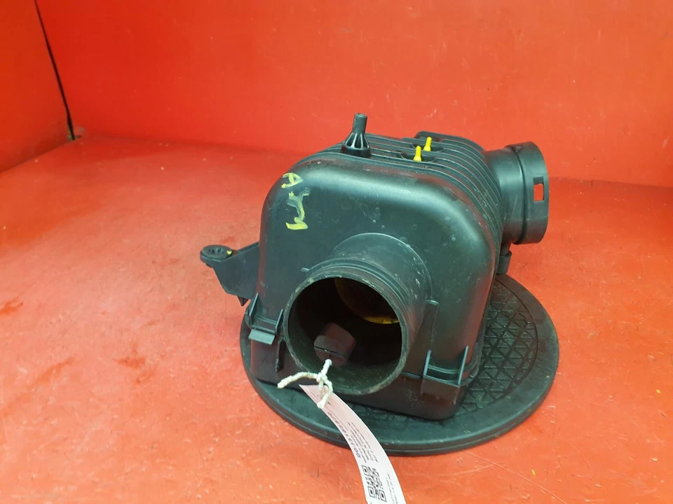 MINI BMW COUNTRYMAN R60 2011 AIRBOX 1.6L DIESEL N47C16U1 N47C16A 13717812949 - Image 1 of 4