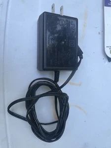 OEM Genuine JVC AP-V14U AC Power Supply Adapter Cord for JVC Camcorders - Picture 1 of 2
