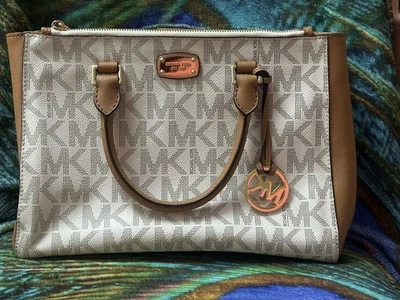 Michael Kors Medium Satchel NWOT - Image 1 of 4