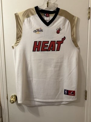 MAJESTIC 2006 DWAYNE WADE #3 MIAMI HEAT GOLD FINALS JERSEY SIZE XL - Image 1 of 4