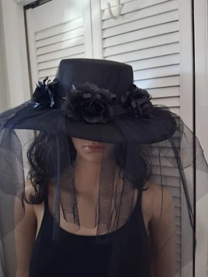 Disfraz Sombrero Negro Velo Rosas Negras Nuevo Con Etiquetas Foto 1 de 4