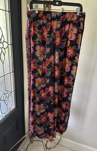Foto 1 di 9
