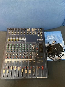 Yamaha Mischpult MG 124 cx , analoger 12 Kanal-Mixer mit Effektboard - Bild 1 von 5