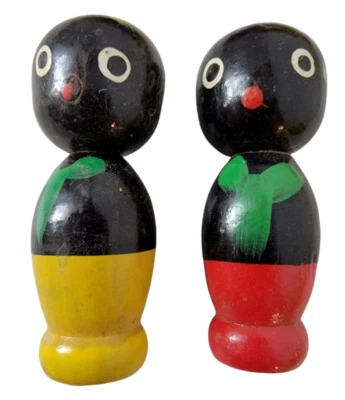 Lote de 2 mini estatuillas de juguete de muñeca cómica de dibujos animados de Japón de madera pintada de colección  Foto 1 de 4