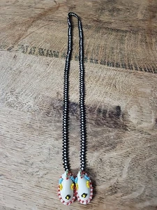 Vintage Indianer Halskette Cherokee Handarbeit Mokassins schwarz weiß Perlen - Bild 1 von 8