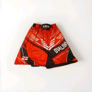 Pantalones Cortos UFC Personalizados Autografiados Merab Dvalishvili (Certificado de Autenticidad Beckett) - Imagen 1 de 2