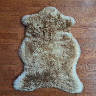 Tapetes de pele de carneiro macios rústicos reais / Autêntica pele de carneiro europeia / pele com ponta de lobo - Imagem 1 de 4