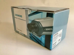 SIEMENS CCBC1327-MP ÜBERWACHUNGSKAMERA 1/3 Zoll Hi-Res Tag/Nacht 540TVL PAL 4,5W 100-240V  - Bild 1 von 6