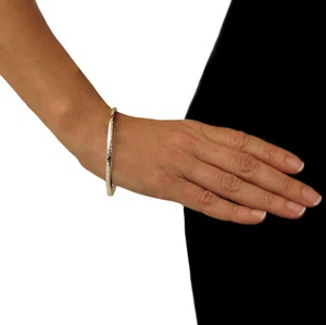 Circle Bangle 925 Sterling Silver Hallmarked Hand Hammered Ladie Bracelet - Picture 1 of 5