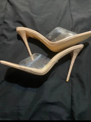 moda nova tacones transparentes/desnudos Foto 1 de 4