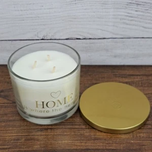 Unburned Chesapeake Bay 11 oz Home Is Where The Heart Is 3-Wick Jar Candle - Picture 1 of 11