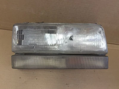 Passenger Right Headlight Fits 93-96 LESABRE 154775 Foto 1 de 2