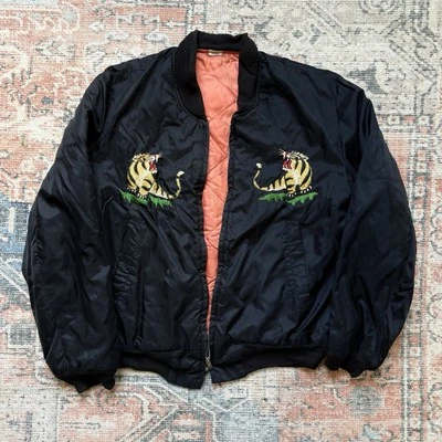 Chaqueta de bombardero de recuerdo cosida a mano de nailon de la guerra de Corea de colección de los años 60/70 Foto 1 de 4