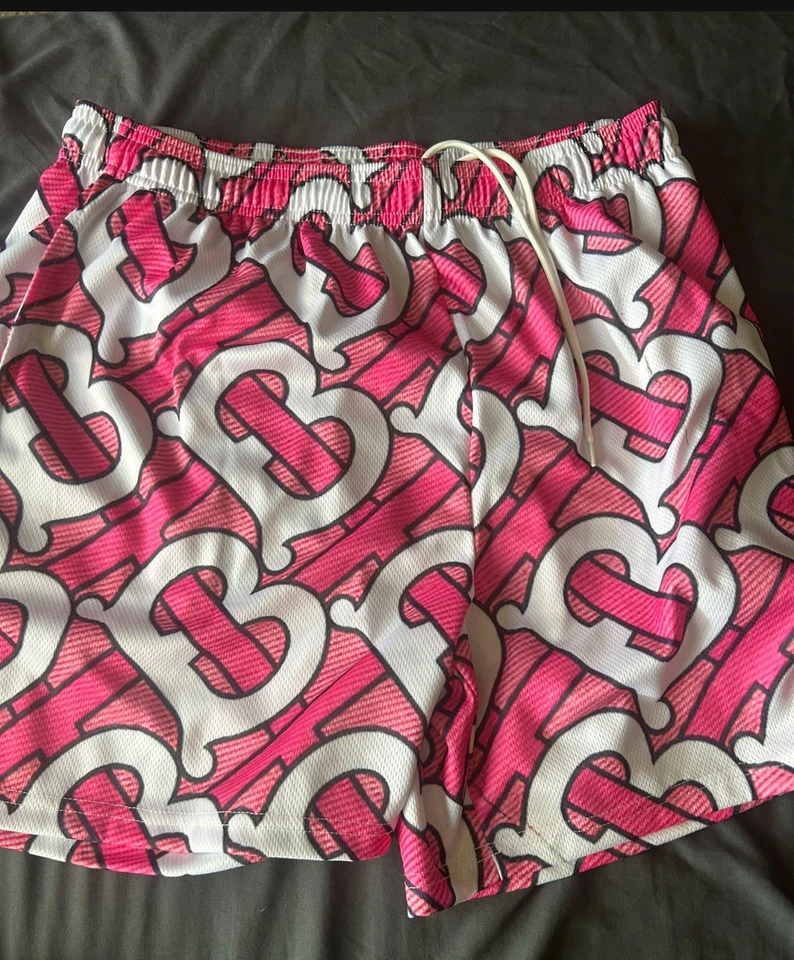 Diseño corto de malla rosa Foto 1 de 1