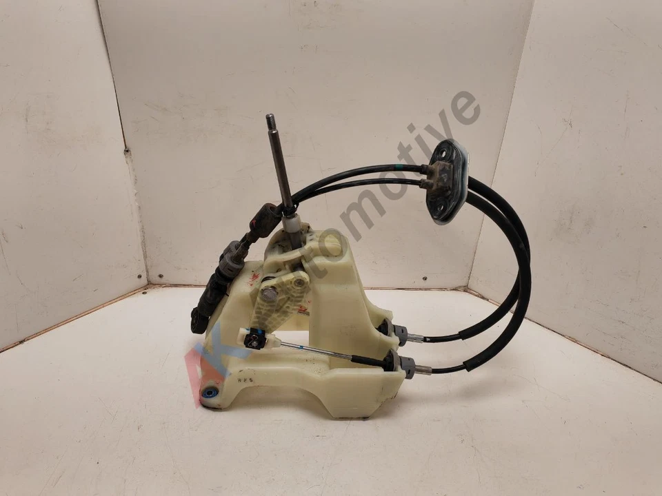 Kia Sportage MK3 2010-2016 Manual Gear Selector Shifter with Cables 45700-3WXXX - Image 1 of 4