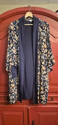 Vera Bradley Azul Marino Floral Kimono Algodón Bata Salón Comodidad Sin Cinturón Reversible Foto 1 de 4