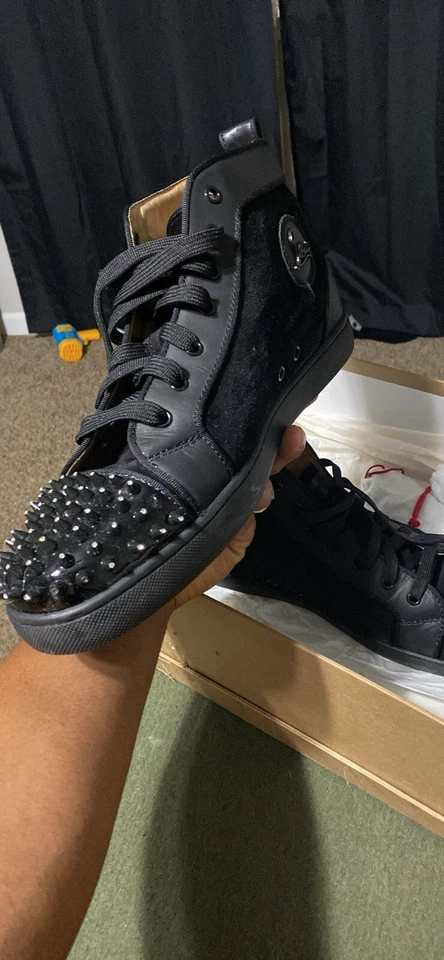 Christian Louboutin — 第 1/3 张图片