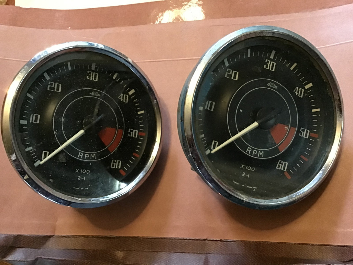 Estabilizador De Voltaje Digital Para Triumph TR4-6 Y Spitfire - Negativo A Tierra - Repuesto Aftermarket