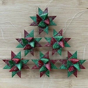 (6) Ornamenti Stella della Moravia 2" Verde e Rosso Natale Fatto a Mano Carta Cera Glitter - Foto 1 di 6