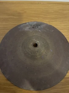 First Act Splash 9.5” - Picture 1 of 2