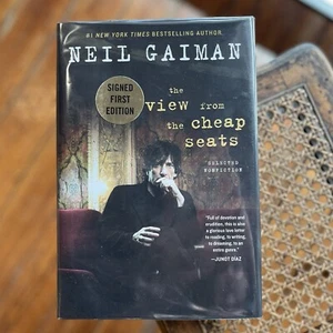 The View from the Cheap Sheets by Neil Gaiman Signed 1st Ed HCDJ Nonfiction - Picture 1 of 6