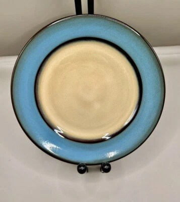 Plato de postre para ensalada de gres reactivo TEAL REACTIVE 8,75" Pier 1 Imports retirado Foto 1 de 4