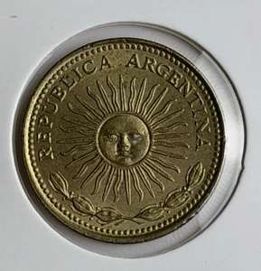 Moneda de un peso Argentina 1975 KM#63 Sol de Mayo Latón Sudamérica Coleccionable - Imagen 1 de 4