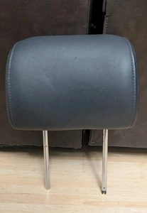 2009-2014 HYUNDAI GENESIS SEDAN Front Headrest in Black - Bild 1 von 8
