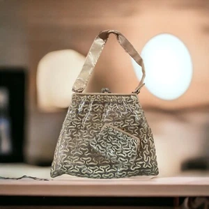Antique purse  - Picture 1 of 9