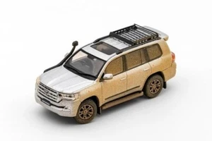 KS-072-151 GCD 1:64 Toyota Land Cruiser LC200 Silver Concept Modified Mud Splash - Bild 1 von 3