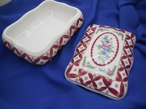 Keepsake Trinket Candy Box with Lid Design 2003 Limited Edition Floral Red Gold - Picture 1 of 10