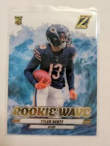 🏆 2023 Panini Zenith Rookie Wave TYLER SCOTT RC #23 CHICAGO BEARS - Foto 1 di 2